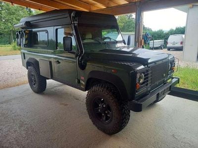Gebraucht Land Rover Defender 122 PS (89 kW) 2002 Grün Kombi
