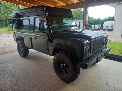 Grün Gebraucht 2002 Land Rover Defender Kombi | € 49.800