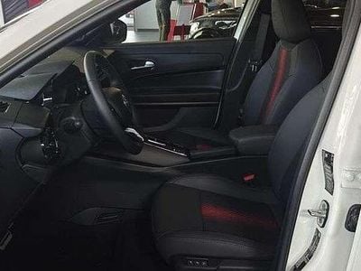 Weiß Neu 2025 Alfa Romeo Junior Edizione Speciale SUV | € 39.800 (Teuer)