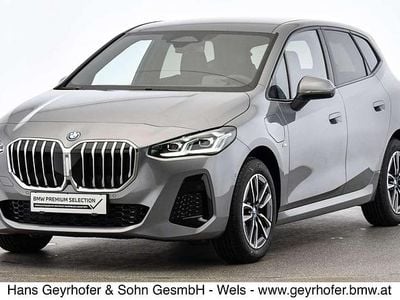 Grau Gebraucht 2024 BMW 225 Luxury Line Kombi | € 38.980 (Superpreis)