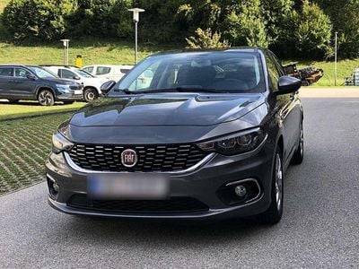 Grau Gebraucht 2017 Fiat Tipo Lounge Kleinwagen | € 9.900 (Etwas zu teuer)