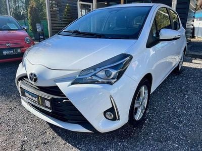Gebraucht Toyota Yaris Active 69 PS (50 kW) 2017 Weiß Limousine