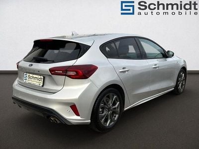 Gebraucht Ford Focus ST-Line 93 PS (68 kW) 2024 Silber Limousine