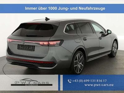 Grau Neu 2025 VW Passat R-line Kombi | € 49.886 (Superpreis)