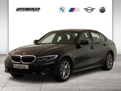 BMW 330e