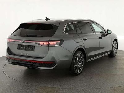 Grau Neu 2025 VW Passat R-line Kombi | € 51.390 (Fairer Preis)