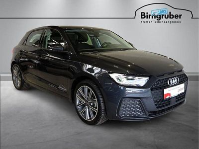 Hellgrau metallic Neu 2025 Audi A1 Sportback Kleinwagen | € 31.290 (Etwas zu teuer)