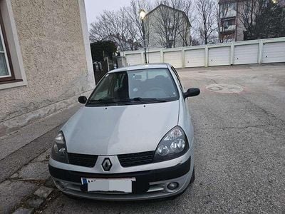 Gebraucht Renault Clio II 65 PS (47 kW) 2003 Limousine