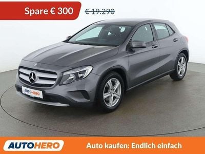 Grau Gebraucht 2015 Mercedes GLA180 SUV | € 18.990 (Teuer)
