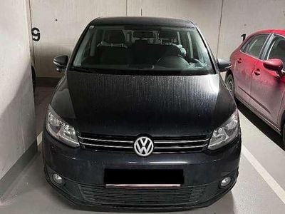 Gebraucht VW Touran Trendline 105 PS (77 kW) 2015 Van / Kleinbus