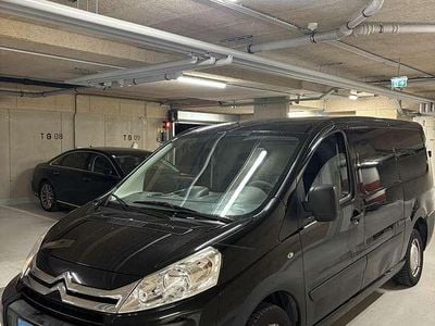 Schwarz Gebraucht 2015 Citroën Jumpy Van / Kleinbus | € 8.990