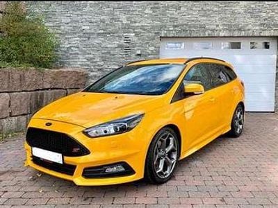 Gebraucht 2014 Ford Focus SYNC Edition Kombi | € 3.990 (Guter Preis)