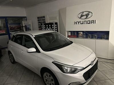 Gebraucht Hyundai i20 Life 75 PS (55 kW) 2015 Kleinwagen