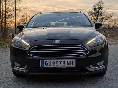 Schwarz Gebraucht 2015 Ford Focus Titanium Kombi | € 6.800 (Teuer)