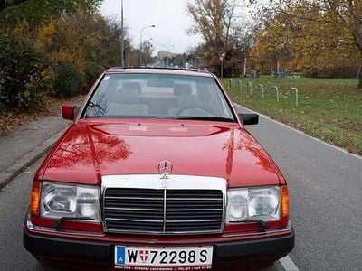Gebraucht Mercedes E300 106 PS (77 kW) 1992 Limousine