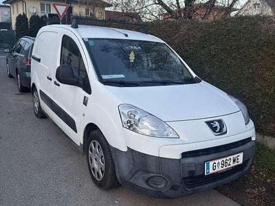 Gebraucht 2010 Peugeot Partner Family Van / Kleinbus | € 2.300