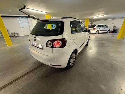 Weiß Gebraucht 2011 VW Golf VI Comfortline Limousine | € 4.400 (Guter Preis)