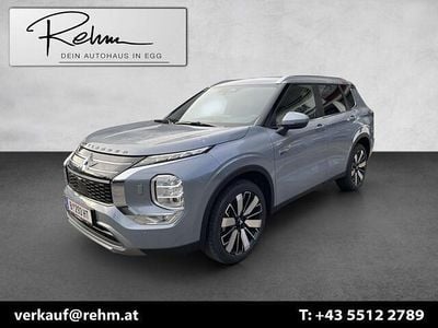 Gebraucht Mitsubishi Outlander P-HEV Intense 136 PS (100 kW) 2025 Grau SUV