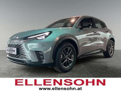 Grau Neu 2025 Lexus LBX SUV | € 34.490