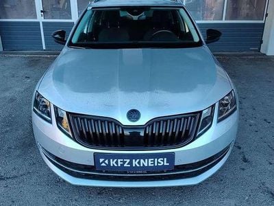 Grau Gebraucht 2017 Skoda Octavia Style Kombi | € 15.250 (Fairer Preis)
