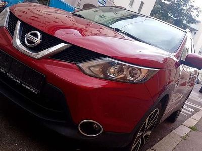 Gebraucht 2015 Nissan Qashqai 360º SUV | € 12.000 (Etwas zu teuer)