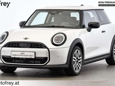 Weiß Gebraucht 2024 Mini Cooper Kleinwagen | € 33.980 (Teuer)