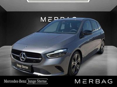 Grau Gebraucht 2024 Mercedes 220 Edition Limousine | € 36.990