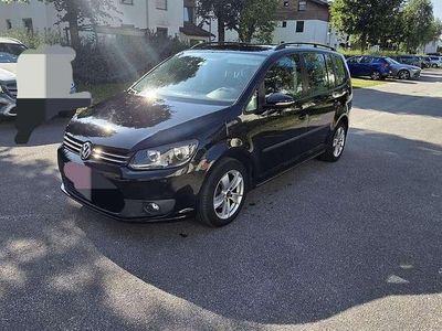 Gebraucht 2011 VW Touran Trendline Van / Kleinbus | € 4.900