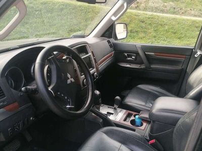 gebraucht Mitsubishi Pajero 3.2 DI-D Intense (5-trg.)