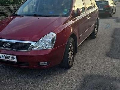 Gebraucht 2012 Kia Carnival Active Van / Kleinbus | € 7.500