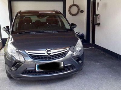 Gebraucht 2015 Opel Zafira Tourer Van / Kleinbus | € 10.380 (Etwas zu teuer)