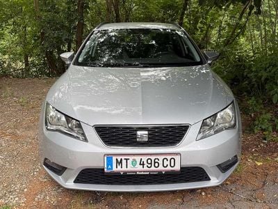 Silber Gebraucht 2015 Seat Leon ST Kombi | € 5.300