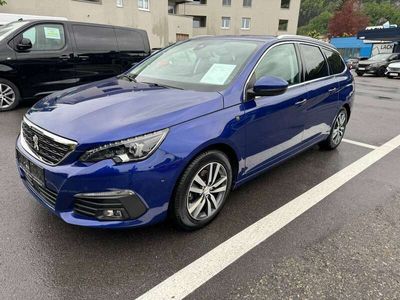 gebraucht Peugeot 308 aus Götzis - 130 PS und 84000 km