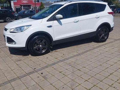 Weiß Gebraucht 2015 Ford Kuga Trend SUV | € 12.499