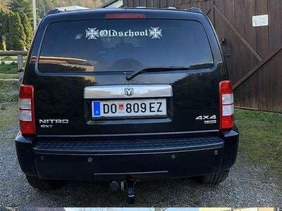 Gebraucht Dodge Nitro 177 PS (130 kW) 2007 Schwarz SUV