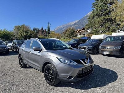 Grau Gebraucht 2016 Nissan Qashqai 360º SUV | € 13.800 (Fairer Preis)