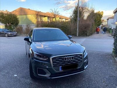 Grau Gebraucht 2018 Audi Q2 Sport SUV | € 18.000 (Superpreis)