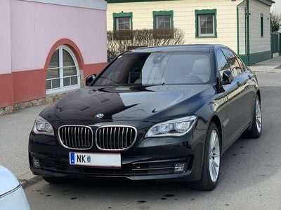 Schwarz Gebraucht 2012 BMW 730 Limousine | € 25.800 (Teuer)