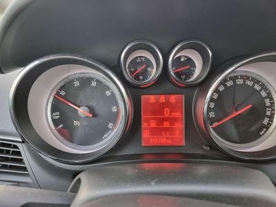 Grau Gebraucht 2013 Opel Zafira Tourer Cosmo Van / Kleinbus | € 3.800 (Guter Preis)