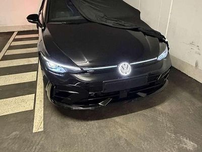 Neu VW Golf VIII Black Edition 333 PS (244 kW) 2025 Limousine