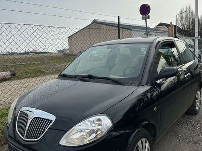 gebraucht Lancia Ypsilon 12