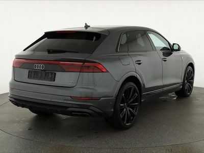Schwarz Neu 2025 Audi Q8 S-Line SUV | € 124.901 (Fairer Preis)