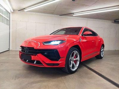 Rot Gebraucht 2025 Lamborghini Urus SUV | € 483.700