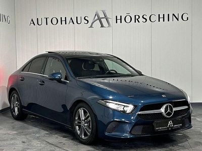 Gebraucht Mercedes A180 116 PS (85 kW) 2019 Blau Limousine