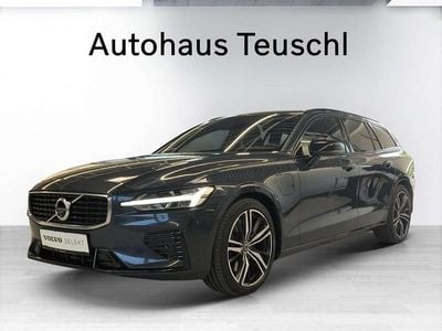 Blau denim blaumetallic metallic Gebraucht 2019 Volvo V60 R-Design Kombi | € 38.400