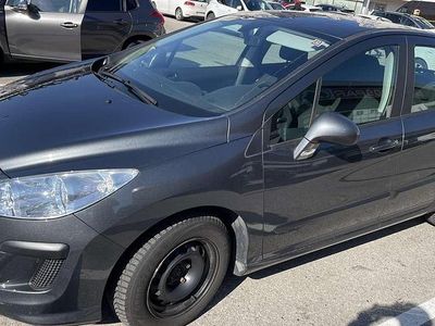 Gebraucht Peugeot 308 Comfort 95 PS (69 kW) 2008 Silber Limousine