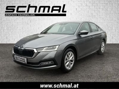 Mittelgrau metallic Gebraucht 2023 Skoda Octavia Style | € 20.790 (Superpreis)