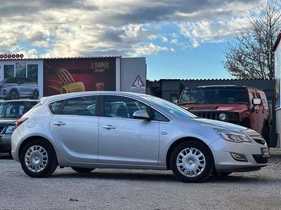 Gebraucht Opel Astra Cosmo 116 PS (85 kW) 2010 Grau Kleinwagen