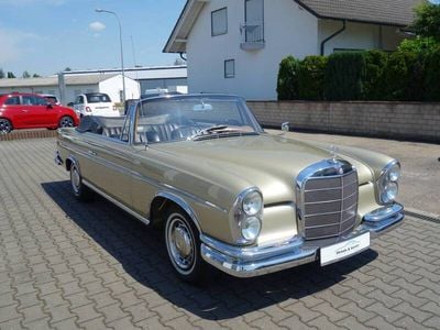 Gebraucht Mercedes 300 SE 170 PS (125 kW) 1964 Beige Cabrio