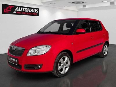 Rot Gebraucht 2010 Skoda Fabia Clever Kleinwagen | € 3.440 (Guter Preis)